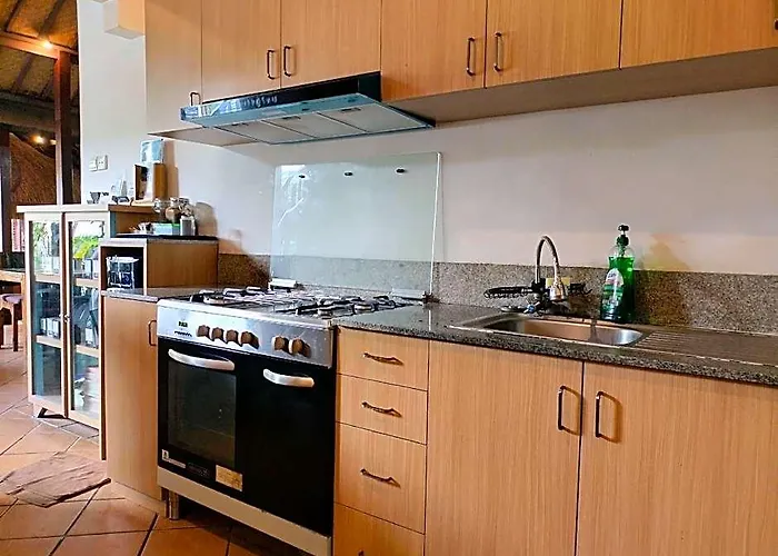 Mojo Guest house 3*
