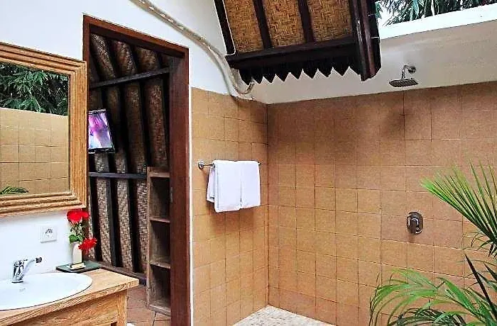 Mojo Guest house 3*